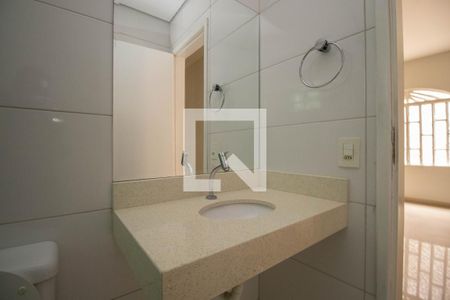 Casa para alugar com 222m², 3 quartos e 6 vagasBanheiro Social