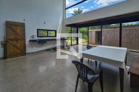 Casa de condomínio para alugar com 285m², 4 quartos e 4 vagasCozinha