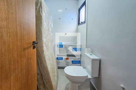 Casa de condomínio para alugar com 285m², 4 quartos e 4 vagasbanheiro da Suíte 2