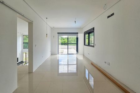 Casa de condomínio para alugar com 285m², 4 quartos e 4 vagassuite 4