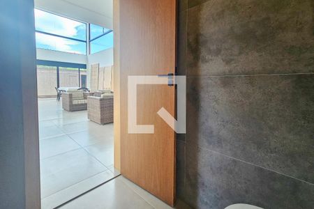 Casa de condomínio para alugar com 285m², 4 quartos e 4 vagasLavabo