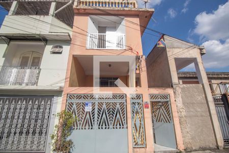 Casa à venda com 214m², 3 quartos e 3 vagasFachada+Placa 