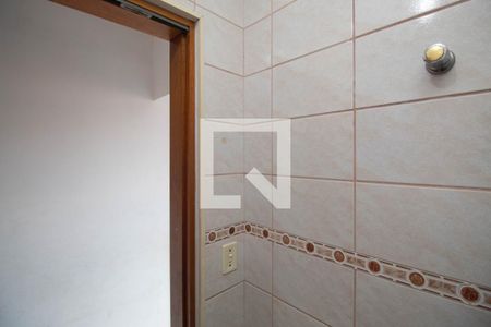 Casa à venda com 214m², 3 quartos e 3 vagasBanheiro 2