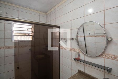 Casa à venda com 214m², 3 quartos e 3 vagasBanheiro 1