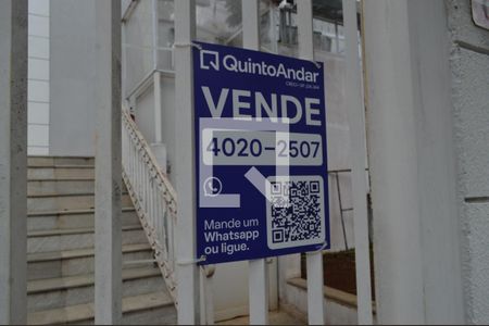Casa à venda com 140m², 3 quartos e 3 vagasPlaquinha