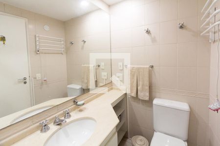 Studio para alugar com 30m², 1 quarto e sem vaga Studio para alugar com 30m², 1 quarto e sem vagaBanheiro