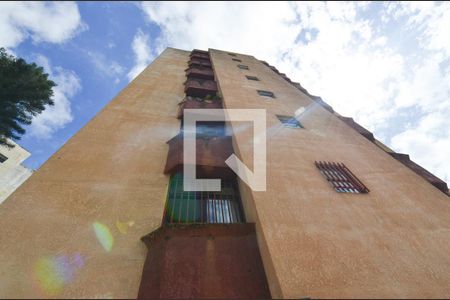 Apartamento à venda com 75m², 2 quartos e 1 vagaFachada