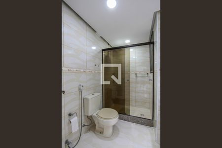 Apartamento à venda com 100m², 2 quartos e 1 vaga Apartamento à venda com 100m², 2 quartos e 1 vagaBanheiro Quarto 1 suíte