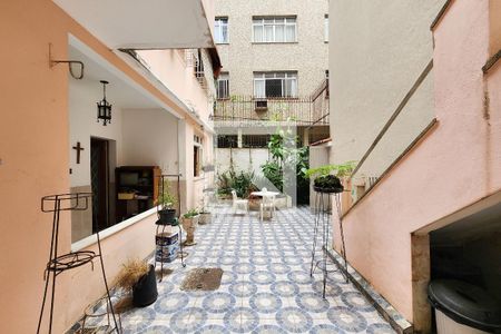 Apartamento à venda com 87m², 2 quartos e sem vagaQuintal