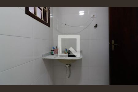 Casa à venda com 140m², 2 quartos e 2 vagas Casa à venda com 140m², 2 quartos e 2 vagasBanheiro