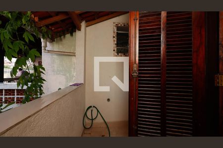 Casa à venda com 140m², 2 quartos e 2 vagas Casa à venda com 140m², 2 quartos e 2 vagasSacada da Suíte