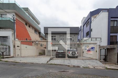 Apartamento para alugar com 207m², 3 quartos e 1 vagaFachada