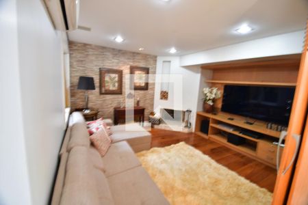 Casa de condomínio à venda com 700m², 5 quartos e 2 vagasSala TV