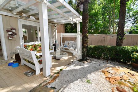 Casa de condomínio à venda com 700m², 5 quartos e 2 vagasVaranda