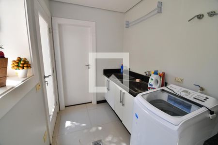 Casa de condomínio à venda com 700m², 5 quartos e 2 vagasÁrea de Serviço