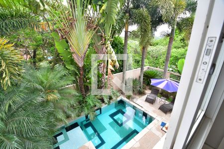 Casa de condomínio à venda com 700m², 5 quartos e 2 vagasSala