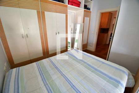 Casa de condomínio à venda com 700m², 5 quartos e 2 vagasQuarto 1