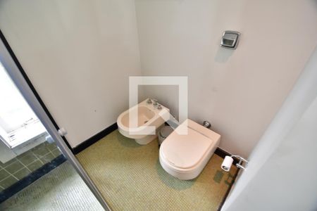 Casa de condomínio à venda com 700m², 5 quartos e 2 vagasBanheiro