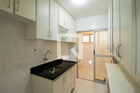 Apartamento à venda com 70m², 3 quartos e 1 vaga Apartamento à venda com 70m², 3 quartos e 1 vagaCozinha e Área de Serviço