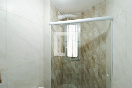 Apartamento à venda com 70m², 3 quartos e 1 vaga Apartamento à venda com 70m², 3 quartos e 1 vagaBanheiro da Suíte