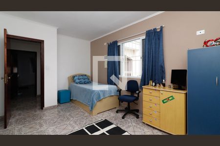 Casa à venda com 393m², 4 quartos e 5 vagasSuíte 2