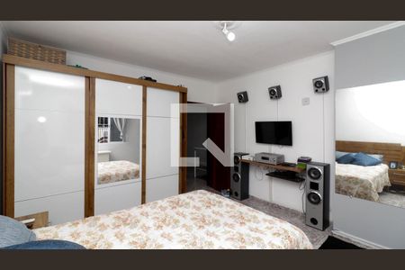 Casa à venda com 393m², 4 quartos e 5 vagasSuíte 3