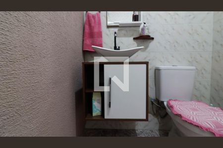 Casa à venda com 393m², 4 quartos e 5 vagasBanheiro da Suíte 2