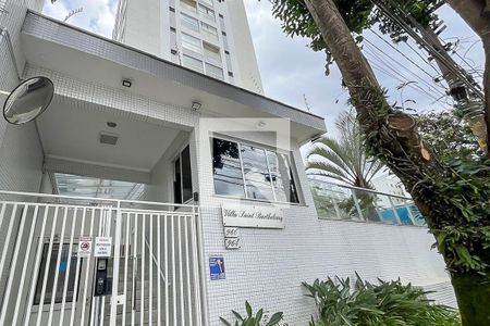 Apartamento à venda com 108m², 3 quartos e 3 vagasFachada + plaquinha