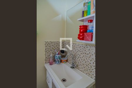 Casa de condomínio à venda com 150m², 5 quartos e 1 vagaLavabo do Quarto