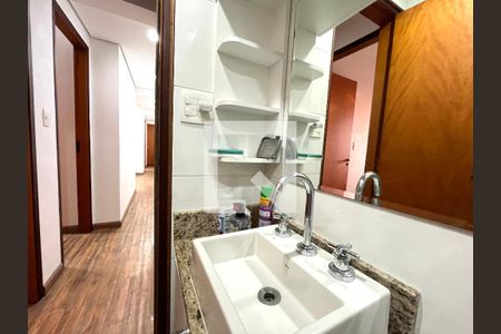 Apartamento para alugar com 120m², 2 quartos e 3 vagasBanheiro 1