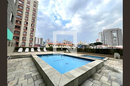 Apartamento para alugar com 120m², 2 quartos e 3 vagasÁrea comum - Piscina