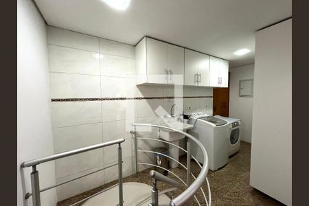 Apartamento para alugar com 120m², 2 quartos e 3 vagasÁrea de Serviço