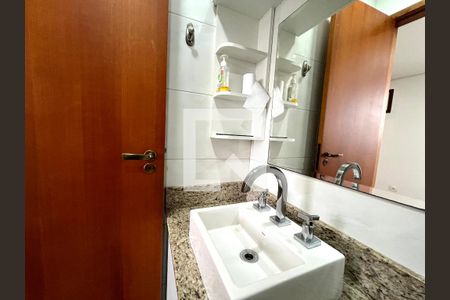 Apartamento para alugar com 120m², 2 quartos e 3 vagasBanheiro 2