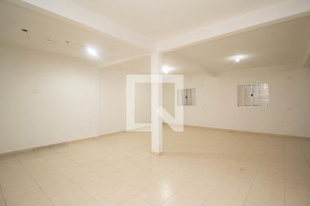 Casa para alugar com 270m², 2 quartos e 2 vagas Casa para alugar com 270m², 2 quartos e 2 vagasSalão