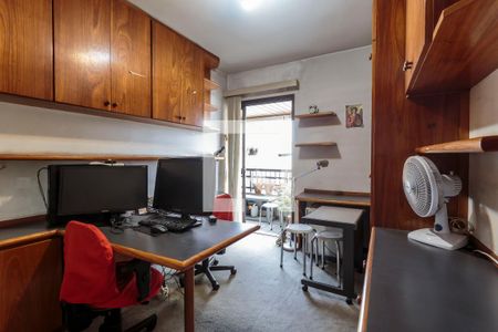 Apartamento à venda com 140m², 4 quartos e 2 vagas Apartamento à venda com 140m², 4 quartos e 2 vagasQuarto 1