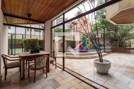 Apartamento à venda com 140m², 4 quartos e 2 vagas Apartamento à venda com 140m², 4 quartos e 2 vagasÁrea comum