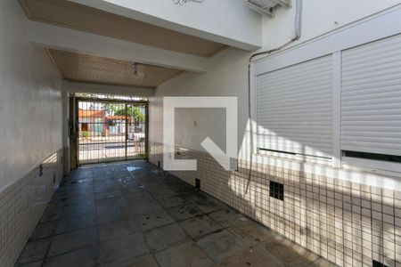 Casa à venda com 180m², 2 quartos e 3 vagas Casa à venda com 180m², 2 quartos e 3 vagasGaragem