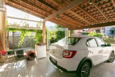 Casa à venda com 180m², 2 quartos e 3 vagas Casa à venda com 180m², 2 quartos e 3 vagasGaragem 2