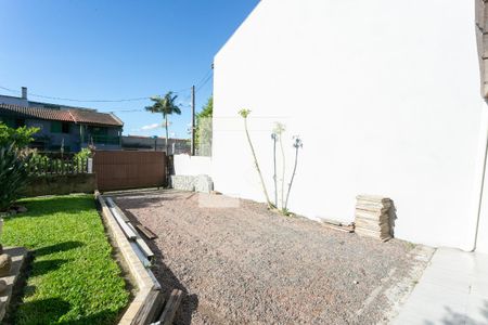 Casa à venda com 180m², 2 quartos e 3 vagas Casa à venda com 180m², 2 quartos e 3 vagasÁrea externa