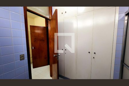 Casa à venda com 780m², 5 quartos e 3 vagas Casa à venda com 780m², 5 quartos e 3 vagasBanheiro da Suíte