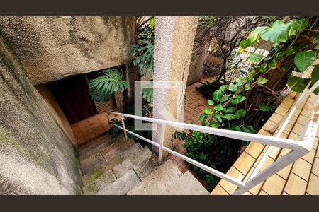 Casa à venda com 780m², 5 quartos e 3 vagas Casa à venda com 780m², 5 quartos e 3 vagasQuintal