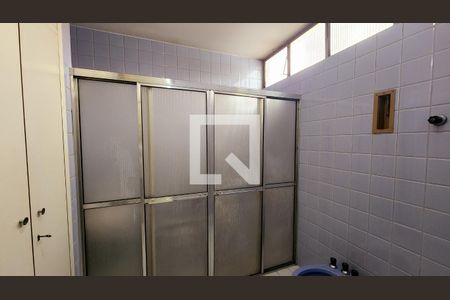 Casa à venda com 780m², 5 quartos e 3 vagas Casa à venda com 780m², 5 quartos e 3 vagasBanheiro da Suíte