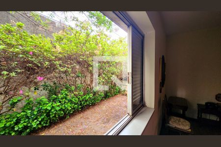 Casa à venda com 780m², 5 quartos e 3 vagas Casa à venda com 780m², 5 quartos e 3 vagasQuarto 2 - Suíte