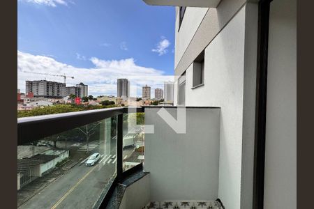 Apartamento para alugar com 60m², 2 quartos e 1 vaga Apartamento para alugar com 60m², 2 quartos e 1 vagaSacada
