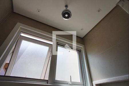 Casa à venda com 500m², 3 quartos e 4 vagasBanheiro da Suíte 1 - Segundo Andar