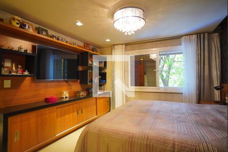 Casa à venda com 500m², 3 quartos e 4 vagasSuíte 2 - Segundo Andar