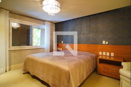 Casa à venda com 500m², 3 quartos e 4 vagasSuíte 2 - Segundo Andar