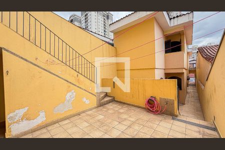 Casa à venda com 250m², 3 quartos e 6 vagasQuintal