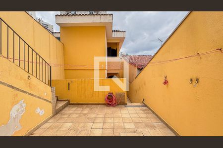 Casa à venda com 250m², 3 quartos e 6 vagasQuintal