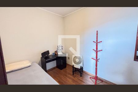 Casa à venda com 250m², 3 quartos e 6 vagasQuarto 2